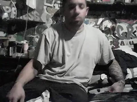 Snapshot of Twoslipperywhenwett chatting on 12-16-25, 08:25 Twoslipperywhenwett online show from 12-16-25, 08:25