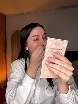 Agata Holman online show from 01-15-26, 06:22