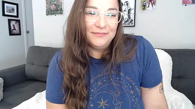 Snapshot of MoonBalloons chatting on 09-15-25, 11:27 MoonBalloons online show from 09-15-25, 11:27