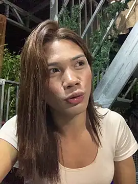 Snapshot of honey_caya chatting on 05-15-26, 05:53 honey caya online show from 05-15-26, 05:53