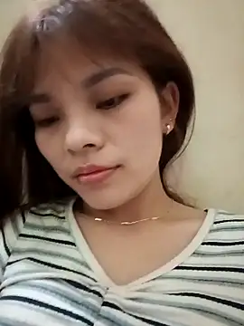 Snapshot of Ocnguyety chatting on 11-28-25, 02:31 Ocnguyety online show from 11-28-25, 02:31