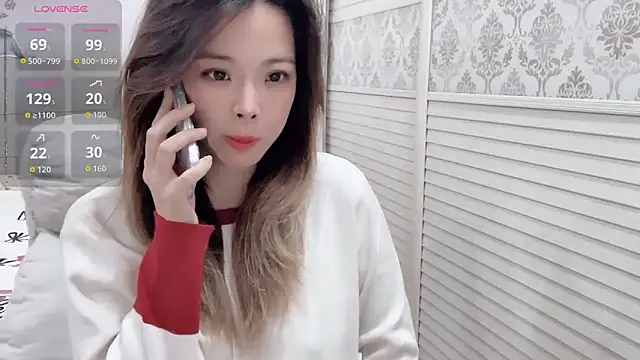 Holiland online show from 11-11-25, 01:05