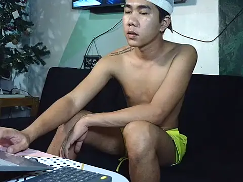 Snapshot of Darkevion chatting on 10-13-25, 12:27 Darkevion online show from 10-13-25, 12:27