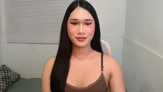 Snapshot of Leighs_Celine chatting on 02-21-26, 04:08 Leighs Celine online show from 02-21-26, 04:08