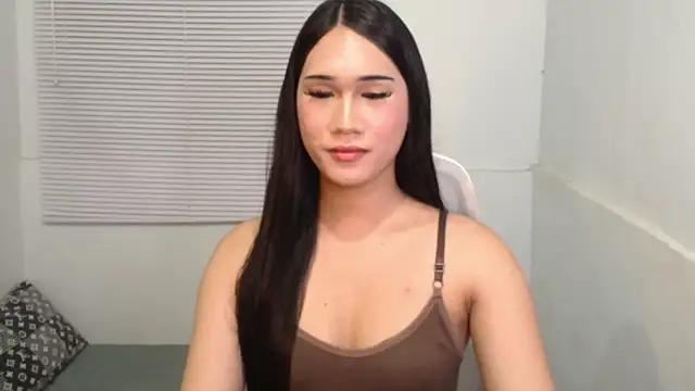 Snapshot of Leighs_Celine chatting on 02-24-26, 07:34 Leighs Celine online show from 02-24-26, 07:34