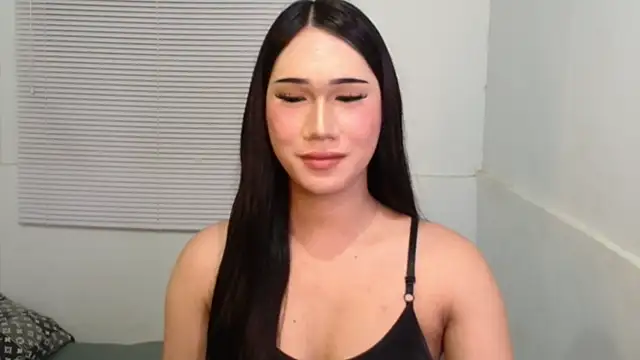 Snapshot of Leighs_Celine chatting on 03-04-26, 06:47 Leighs Celine online show from 03-04-26, 06:47