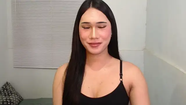 Snapshot of Leighs_Celine chatting on 03-13-26, 06:14 Leighs Celine online show from 03-13-26, 06:14