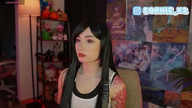 Snapshot of Sonnie_mami chatting on 11-19-25, 01:44 Sonnie mami online show from 11-19-25, 01:44