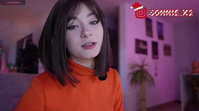 Snapshot of Sonnie_mami chatting on 12-15-25, 12:53 Sonnie mami online show from 12-15-25, 12:53
