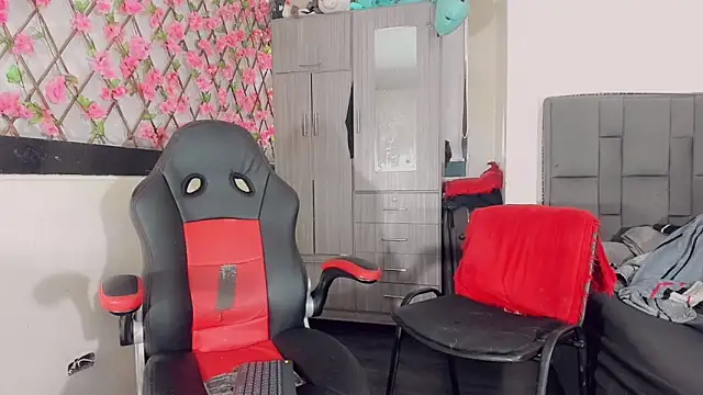 thiara veky online show from 12-14-25, 03:17