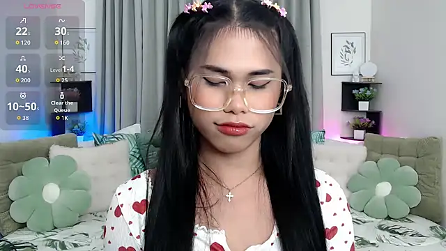 PrettyBlythes TS online show from 10-13-25, 05:24