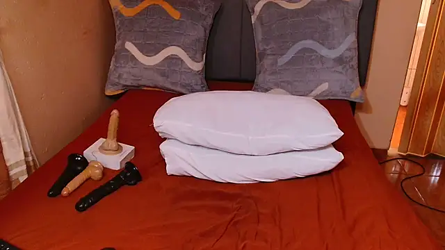 lunasexyXx online show from 02-14-26, 07:38