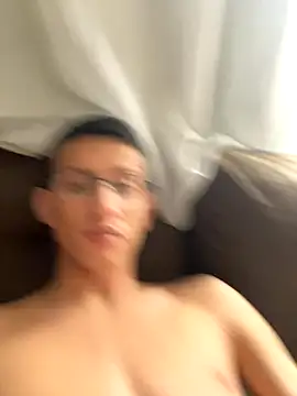 Snapshot of safadezanunes2 chatting on 09-12-25, 03:45 safadezanunes2 online show from 09-12-25, 03:45