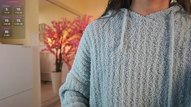 NicoleCrawft online show from 11-07-25, 07:03