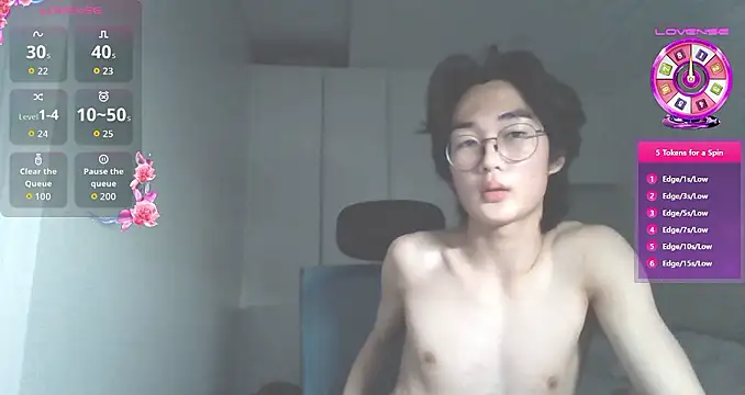 Snapshot of imurboy chatting on 10-18-25, 07:58 imurboy online show from 10-18-25, 07:58