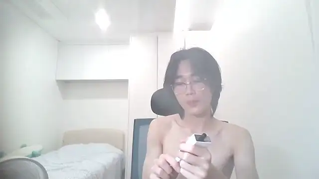 Snapshot of imurboy chatting on 07-14-26, 06:13 imurboy online show from 07-14-26, 06:13