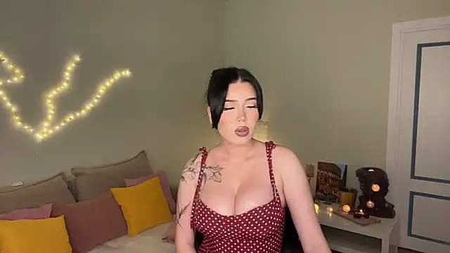 mistress of hearts online show from 07-20-26, 01:13