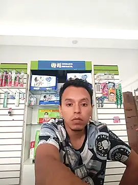 Snapshot of JohelJo chatting on 10-19-25, 06:19 JohelJo online show from 10-19-25, 06:19