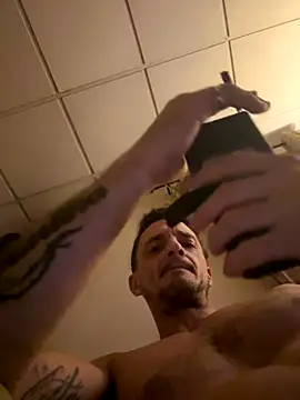 Snapshot of xixopuaff88 chatting on 09-13-25, 02:44 xixopuaff88 online show from 09-13-25, 02:44