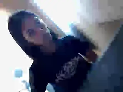 Hot tsjeshelle online show from 12-18-25, 01:00