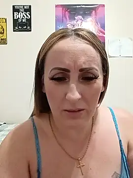 Snapshot of DaniCali8181 chatting on 02-11-26, 03:11 DaniCali8181 online show from 02-11-26, 03:11