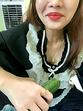 Ri210 online show from 11-12-25, 02:23