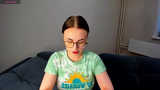 MewStella online show from 05-17-26, 10:50