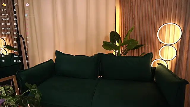 LauraWifeness online show from 03-30-26, 05:52