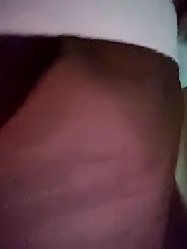 Snapshot of Mei-Mei89 chatting on 01-11-26, 11:32 Mei-Mei89 online show from 01-11-26, 11:32