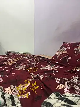 Snapshot of funny_sexxx chatting on 10-10-25, 05:56 funny sexxx online show from 10-10-25, 05:56