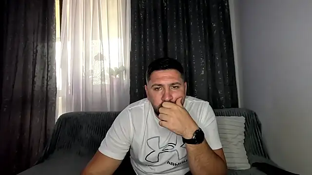 Gold Alpha Boy online show from 09-24-25, 01:58