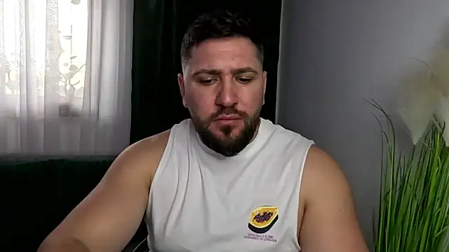 Gold Alpha Boy online show from 03-31-26, 02:06