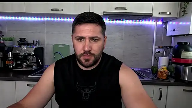 Snapshot of Gold_Alpha_Boy chatting on 06-18-26, 01:59 Gold Alpha Boy online show from 06-18-26, 01:59