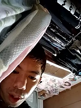 Kusukusu online show from 04-29-26, 03:38