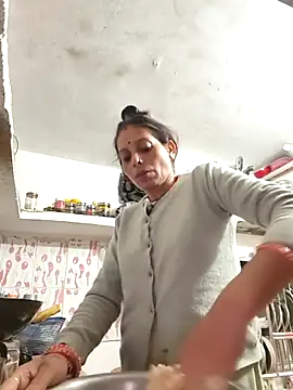 ISHANI-SINGH online show from 11-18-25, 03:38