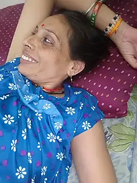 Snapshot of ISHANI-SINGH chatting on 06-19-26, 02:21 ISHANI-SINGH online show from 06-19-26, 02:21