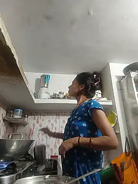 Snapshot of ISHANI-SINGH chatting on 06-24-26, 01:43 ISHANI-SINGH online show from 06-24-26, 01:43
