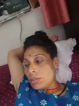 Snapshot of ISHANI-SINGH chatting on 07-02-26, 10:32 ISHANI-SINGH online show from 07-02-26, 10:32