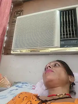Snapshot of ISHANI-SINGH chatting on 07-05-26, 11:39 ISHANI-SINGH online show from 07-05-26, 11:39