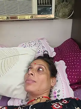 Snapshot of ISHANI-SINGH chatting on 07-11-26, 02:09 ISHANI-SINGH online show from 07-11-26, 02:09