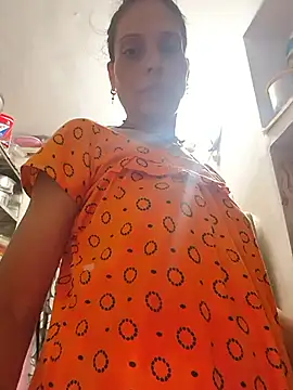 Snapshot of ISHANI-SINGH chatting on 07-14-26, 02:05 ISHANI-SINGH online show from 07-14-26, 02:05
