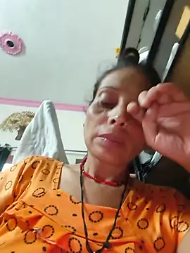 Snapshot of ISHANI-SINGH chatting on 07-14-26, 01:50 ISHANI-SINGH online show from 07-14-26, 01:50