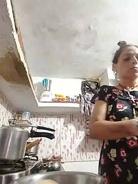 Snapshot of ISHANI-SINGH chatting on 07-22-26, 02:03 ISHANI-SINGH online show from 07-22-26, 02:03