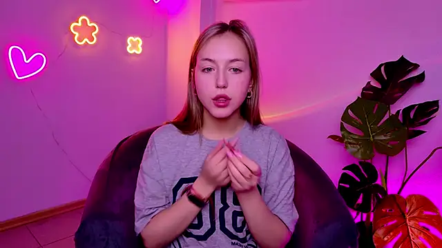 CindySparkl online show from 03-17-26, 03:22