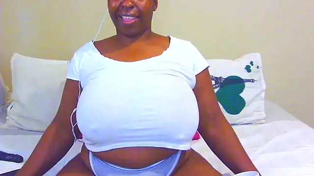 Black-Barbiexxc online show from 04-05-26, 06:32