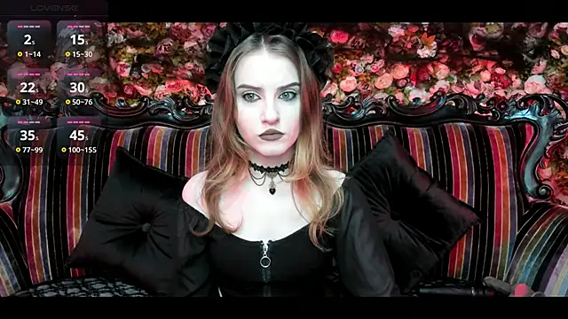 Snapshot of EllieMori chatting on 10-26-25, 08:26 EllieMori online show from 10-26-25, 08:26