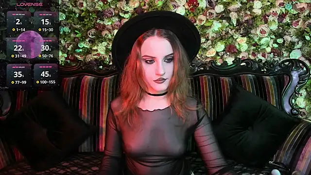 Snapshot of EllieMori chatting on 11-28-25, 02:09 EllieMori online show from 11-28-25, 02:09