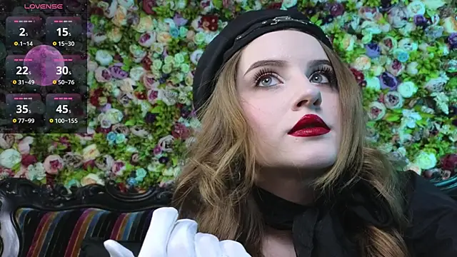 Snapshot of EllieMori chatting on 01-11-26, 08:52 EllieMori online show from 01-11-26, 08:52