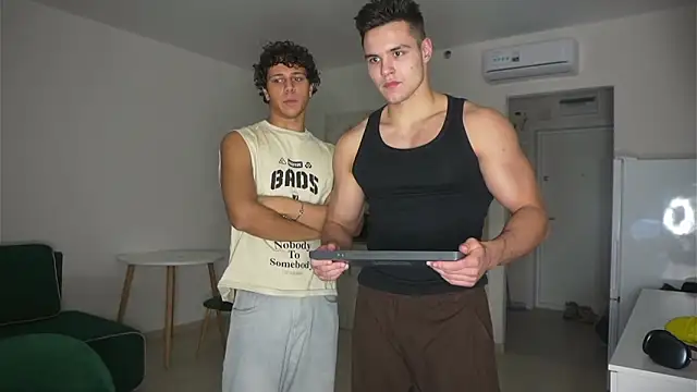 Snapshot of Horny_boyzz chatting on 01-06-26, 03:16 Horny boyzz online show from 01-06-26, 03:16