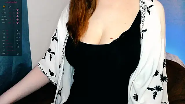 ChaosVictoria online show from 11-21-25, 03:38